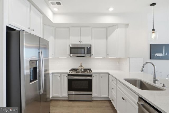 1670 KIRKMAN ST, Dumfries, VA 22026