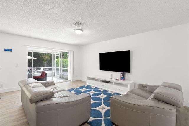 4846 Purdue Drive, Boynton Beach, FL 33436