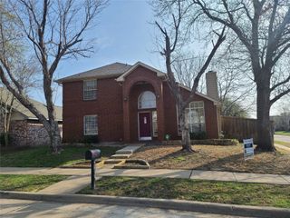 2100 Riverplace Drive, Flower Mound, TX 75028