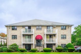 8 Kenmar Dr 64, Billerica, MA 01821