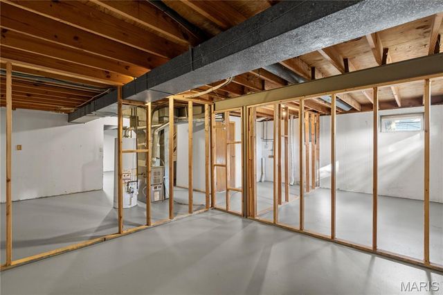 2370 Indiancup Drive, Florissant, MO 63033