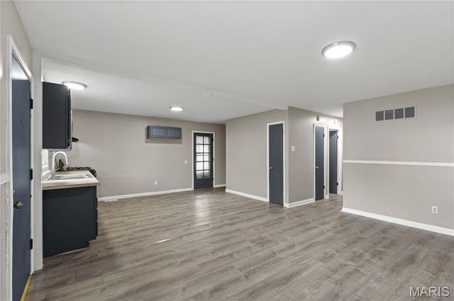 2370 Indiancup Drive, Florissant, MO 63033