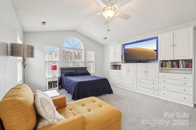 8426 Red Cypress Court, Charlotte, NC 28216