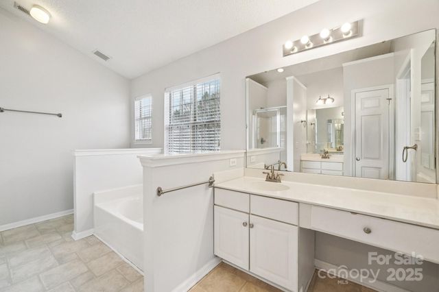 8426 Red Cypress Court, Charlotte, NC 28216