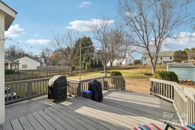 8426 Red Cypress Court, Charlotte, NC 28216