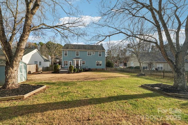 8426 Red Cypress Court, Charlotte, NC 28216