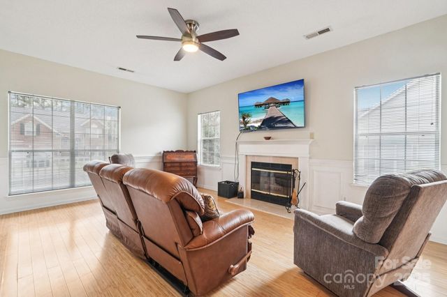 8426 Red Cypress Court, Charlotte, NC 28216