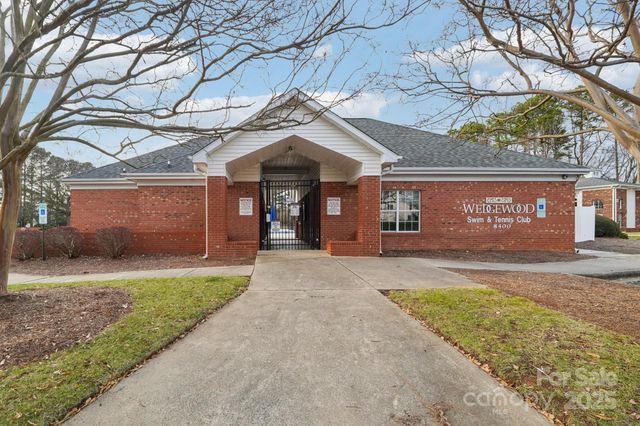 8426 Red Cypress Court, Charlotte, NC 28216