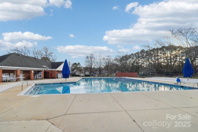 8426 Red Cypress Court, Charlotte, NC 28216