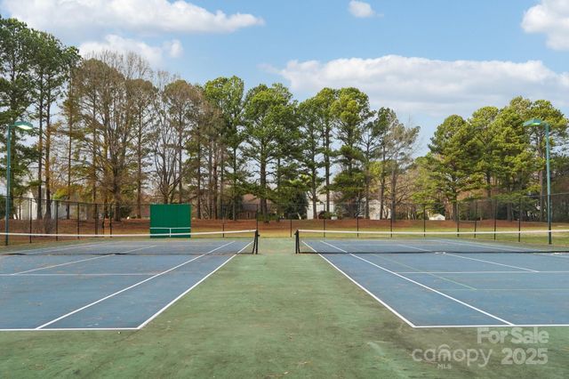 8426 Red Cypress Court, Charlotte, NC 28216