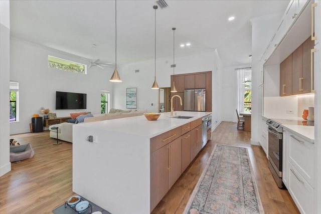 4911 NW 96th Drive, Coral Springs, FL 33076
