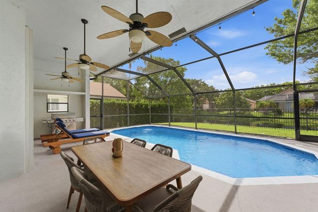 4911 NW 96th Drive, Coral Springs, FL 33076