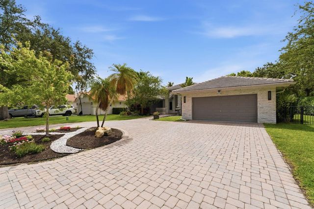 4911 NW 96th Drive, Coral Springs, FL 33076