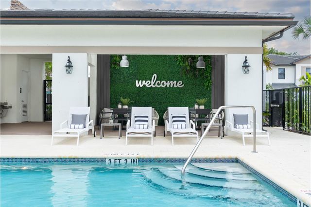 711 DEL VISTA RD, Pompano Beach, FL 33069