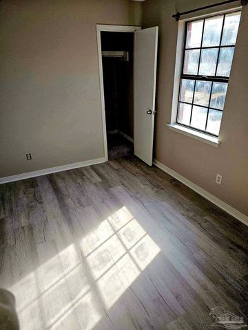 7250 Hilburn Rd 4A, Pensacola, FL 32504