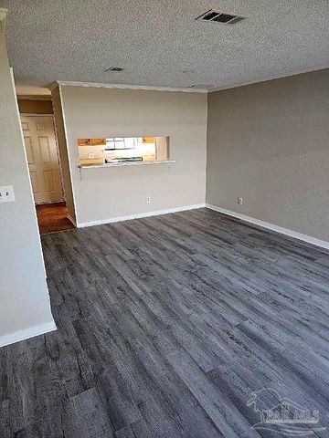 7250 Hilburn Rd 4A, Pensacola, FL 32504