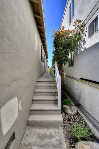 445 BENT Street, Laguna Beach, CA 92651