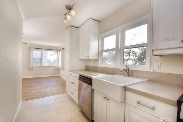 445 BENT Street, Laguna Beach, CA 92651