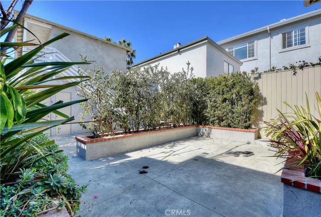 445 BENT Street, Laguna Beach, CA 92651