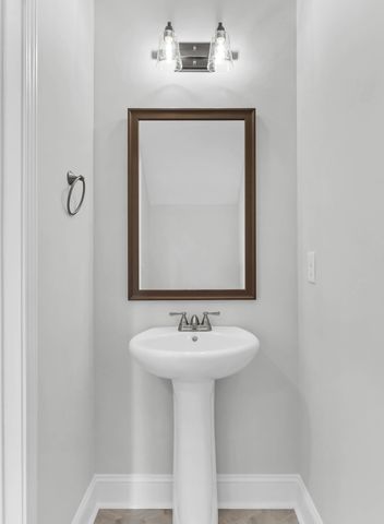 516 Ayden Ln, Clarksville, TN 37042