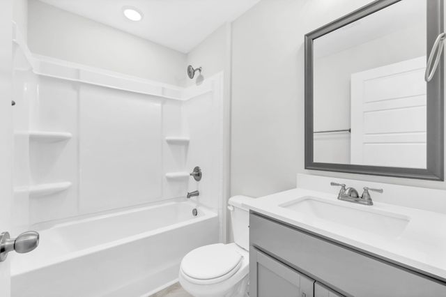 516 Ayden Ln, Clarksville, TN 37042