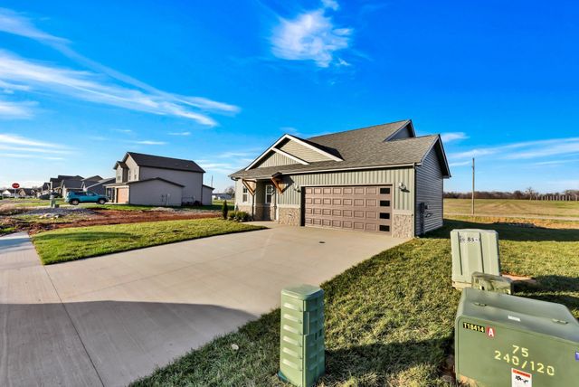 516 Ayden Ln, Clarksville, TN 37042