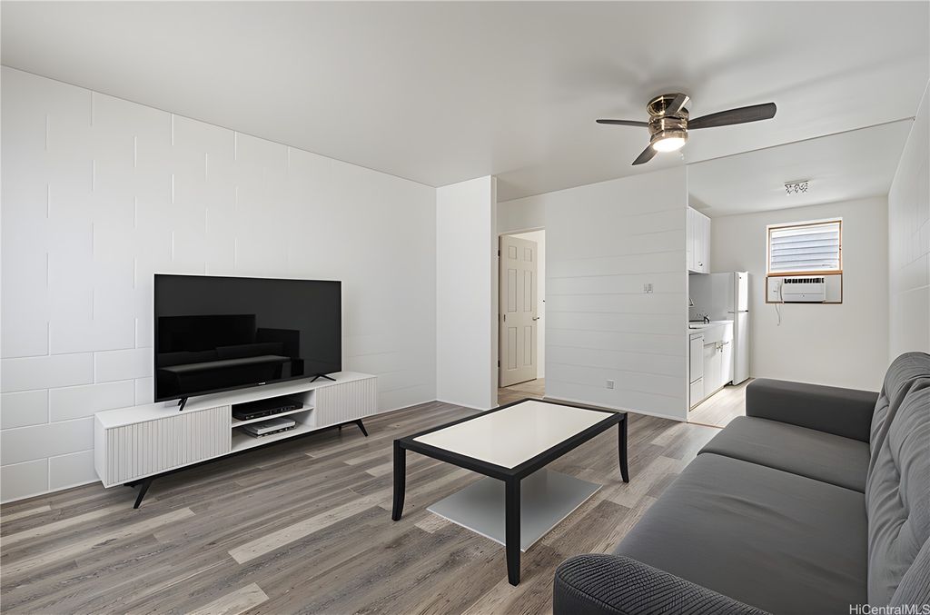 94-245 Leowahine Street 239, Waipahu, HI 96797