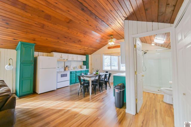 333 Serenity Shores Road, Benton, KY 42025