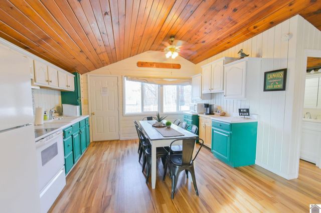 333 Serenity Shores Road, Benton, KY 42025