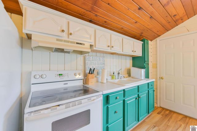 333 Serenity Shores Road, Benton, KY 42025