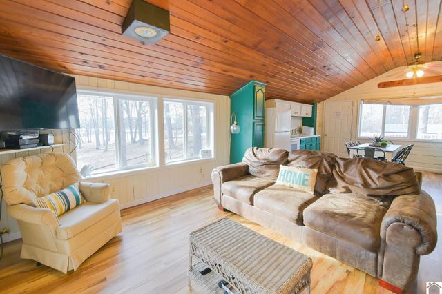 333 Serenity Shores Road, Benton, KY 42025