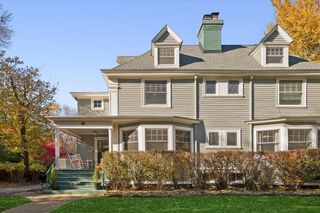 1570 Ashland Avenue, Evanston, IL 60201