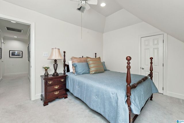 3149 WELLINGTON PARKWAY, Vestavia Hills, AL 35243