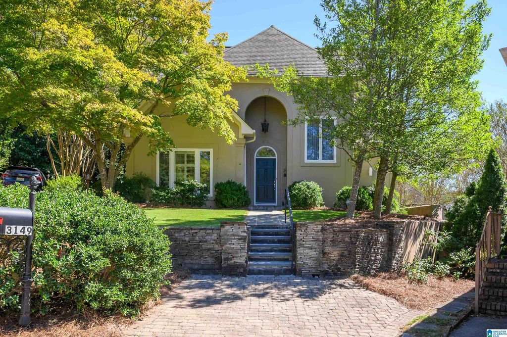 3149 WELLINGTON PARKWAY, Vestavia Hills, AL 35243