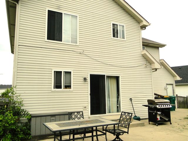 909 Thorn Creek Drive, Joliet, IL 60436