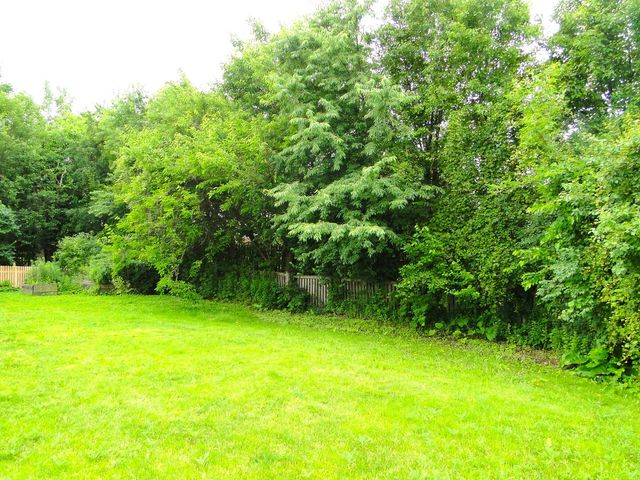 909 Thorn Creek Drive, Joliet, IL 60436