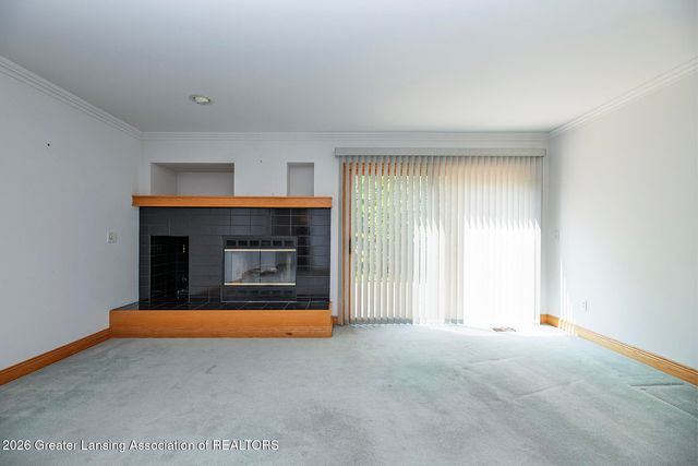 2020 Greenwich Court, Lansing, MI 48910