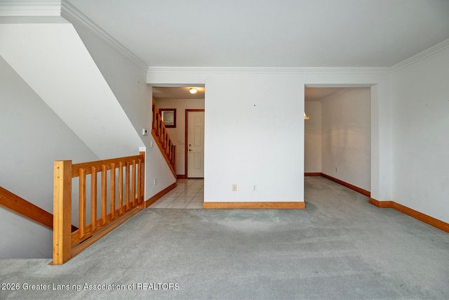 2020 Greenwich Court, Lansing, MI 48910