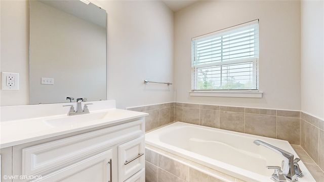 4908 Spruce Rd, Pine Twp, PA 15044