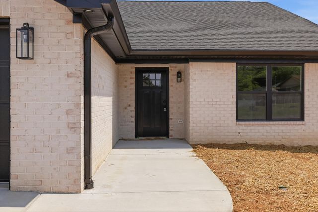100 Clover Crescent, Paducah, KY 42003