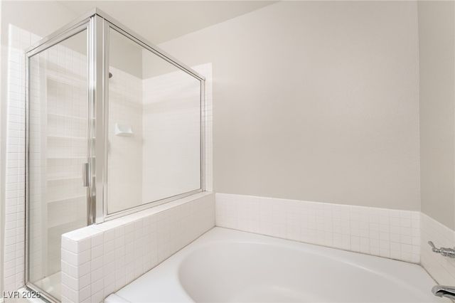 7629 Valley Green Drive 101, Las Vegas, NV 89149