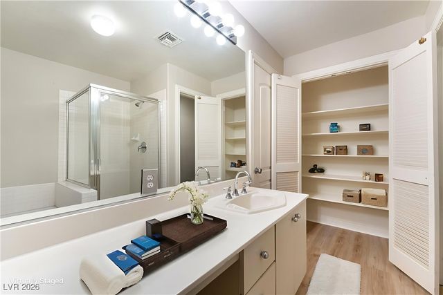 7629 Valley Green Drive 101, Las Vegas, NV 89149