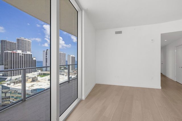 1400 Biscayne Boulevard 2007, Miami, FL 33132