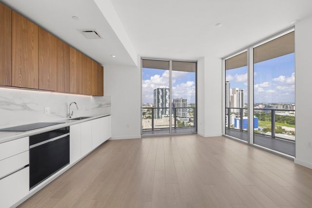 1400 Biscayne Boulevard 2007, Miami, FL 33132