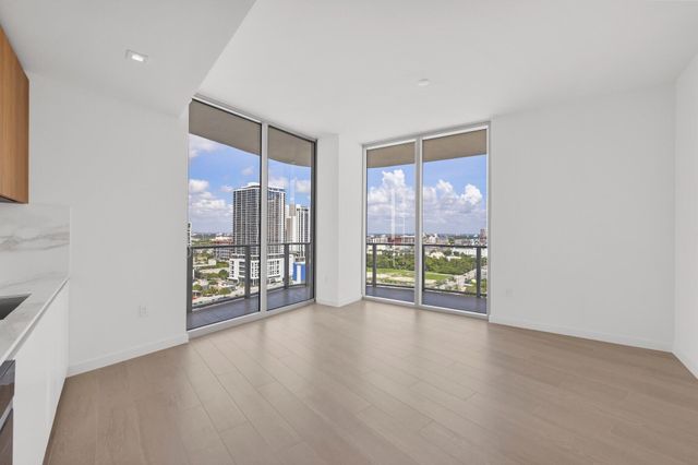 1400 Biscayne Boulevard 2007, Miami, FL 33132