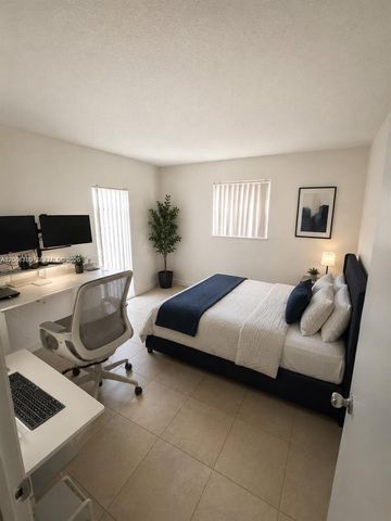 8650 SW 109th Avenue 3-103, Miami, FL 33173
